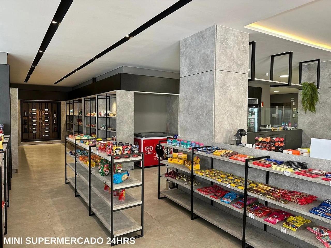 Apartdamani - Aptos Por Temporada No Centro Foz do Iguaçu Eksteriør billede